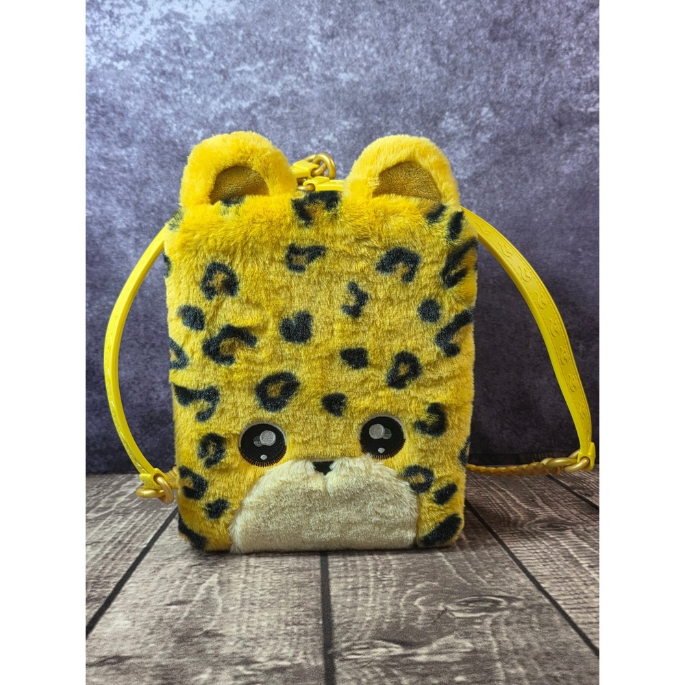 Na Na Na Surprise 3-in-1 Backpack Bedroom Playset Maya Whiskerful Leopard Yellow